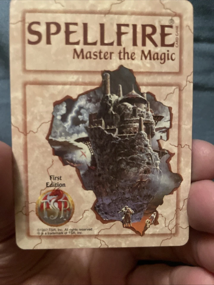 Spellfire Chase - Black Hand Thieves Guild - Dungeons 5/25 - NICE - Image 2 of 3