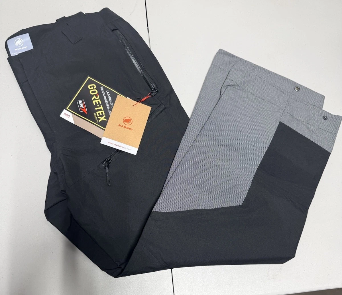 Mammut Powder 3L Mountain GTX Pro Pants Mens Size 34 GORETEX Black Ski Snowboard
Opens in a new wind