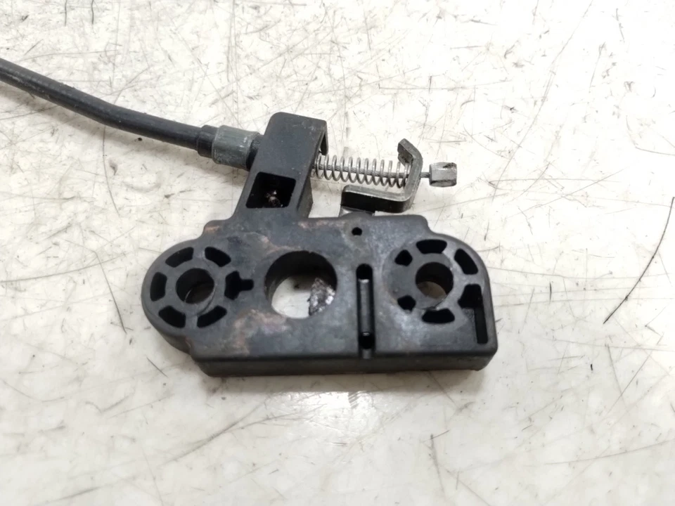 2003 Aprilia Falco SL1000 trava de assento e linha de cabo - Imagem 3 de 4