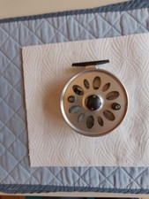 C/Pin Shakespeare The Aerial JW Young 4.38 "Dial + Shakespeare reel case.