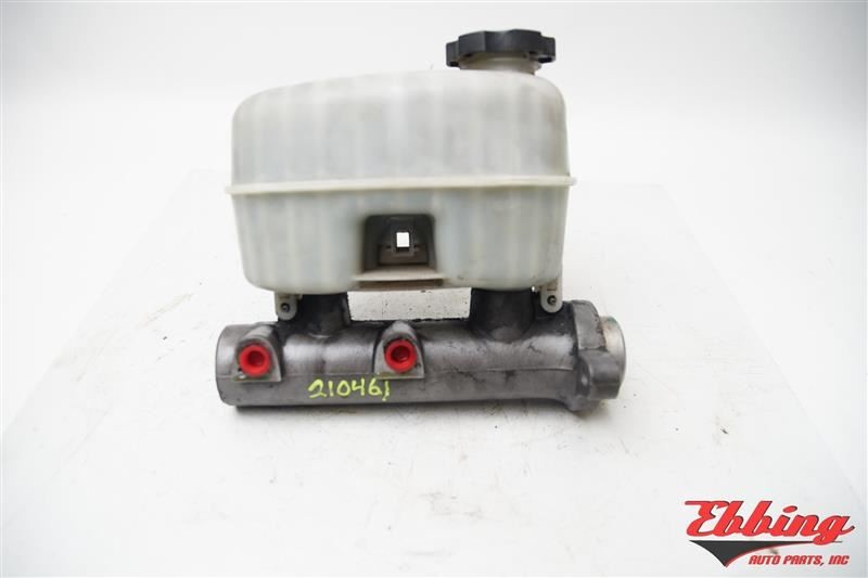 Brake Master Cylinder Assembly W Reservoir Fits 2003-2007 GMC Savana 1500 679888