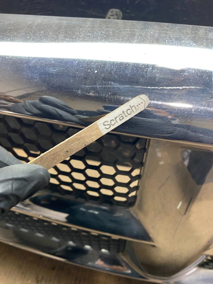 Dodge Ram 1500 2002 2003 2004 2005 OEM parrilla delantera superior U6111 DG Foto 4 de 4