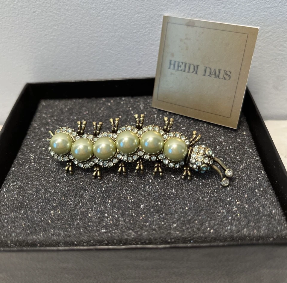 Broche Oruga Heidi Daus Pistacho Perlas Cristales Verdes Tono Bronce NUEVO Foto 2 de 4