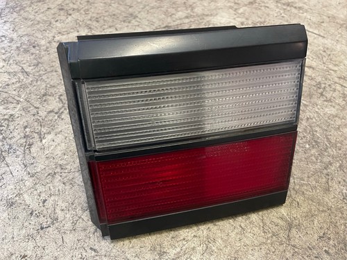 Rückleuchte rechts innen VW Passat 35i VARIANT Rücklicht Heckklappe 333945108