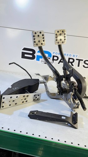 BMW E39 Manual Pedal Set 21526773670 35426876898 35216752780 35311161586 - Picture 2 of 24