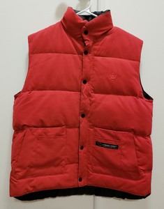 canada goose chaleco rojo