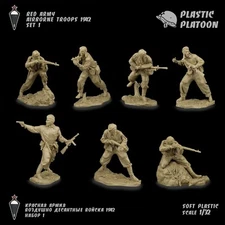 PLASTIC PLATOON Soviet Paratroopers WW2 Toy soldiers 1:32 NEW RELEASE