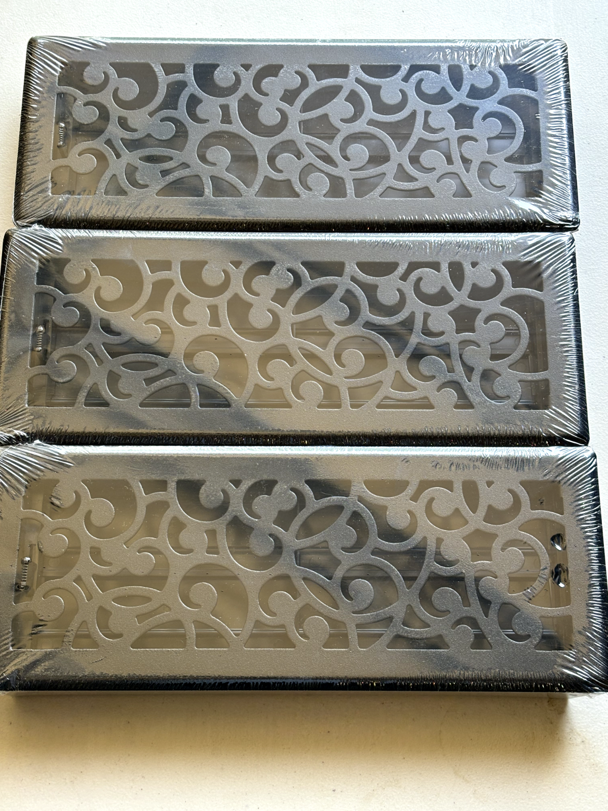Picture 1 of 3