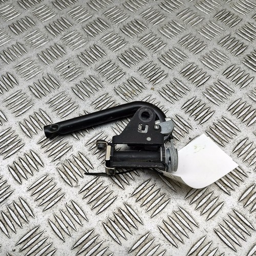 BMW 5 Touring F11 Ankerbeschlag Vorspanner links 7211593 2012 32830515