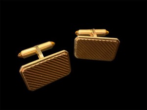 Authentic Vintage Krementz gold plated Cufflinks textured square amber glass cabs signed