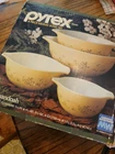 Full Set Of 4 Vintage Pyrex Shenandoah Cinderella Mixing Bowls With Green Floral