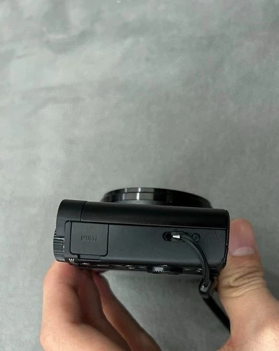 SONY Cyber-Shot DSC-WX500 18.2MP Digital Camera Black English Language - Image 3 of 4