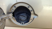 2004-2007 Silverado 1500 Fuel Filler Neck Assembly With Gas Cap Oem 15776491 2004-2007 Silverado 1500 Fuel Filler Neck Assembly With Gas Cap Oem 15776491
