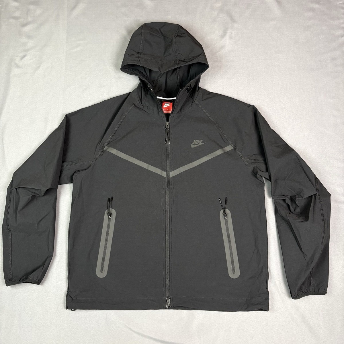 NIKE Wind Runner Nylon Woven Jacket Size M Black Tech HM7152-010 
