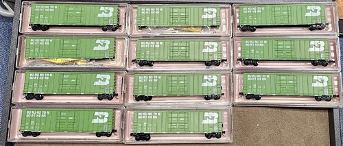 Escala N - MDC Roundhouse - 8363 - Boxcar, 50', FMC, 5077 - Burlington Northern | Zustand: Used