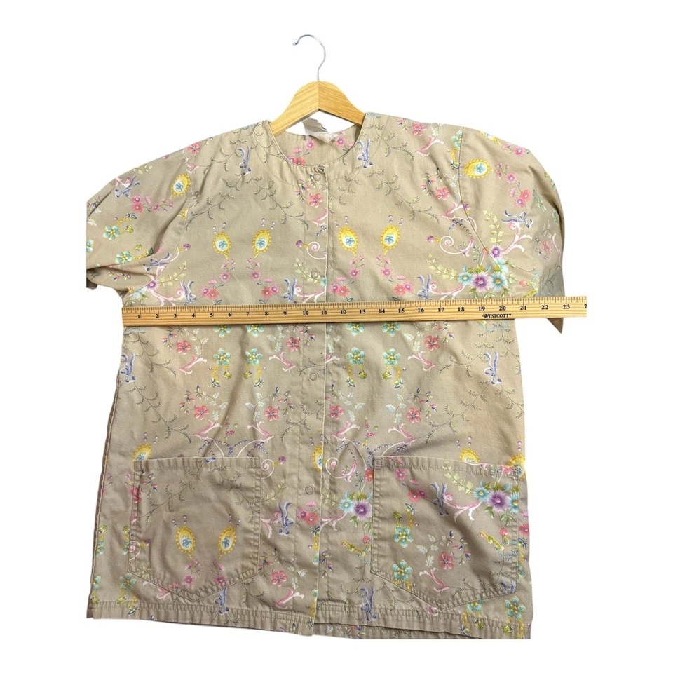 Jaqueta esfoliante uniforme Advantage macia manteiga estampa floral média feminina M” - Imagem 4 de 4