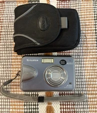Fujifilm FinePix A360 4.1MP Compact Digital Camera (Tested) With Case