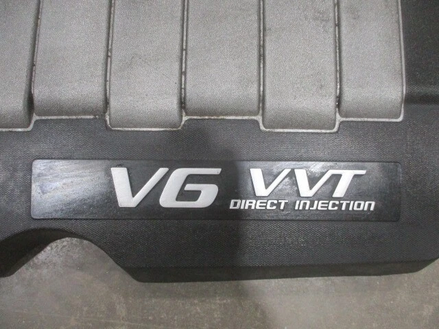 2010 Buick LaCrosse Engine Cover 102K OEM LKQ - Image 2 of 4