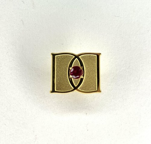 DD Signed Tie Tack Vintage A Apple Ruby Color Red Stone Pin Initials Gold Tone - Picture 1 of 6