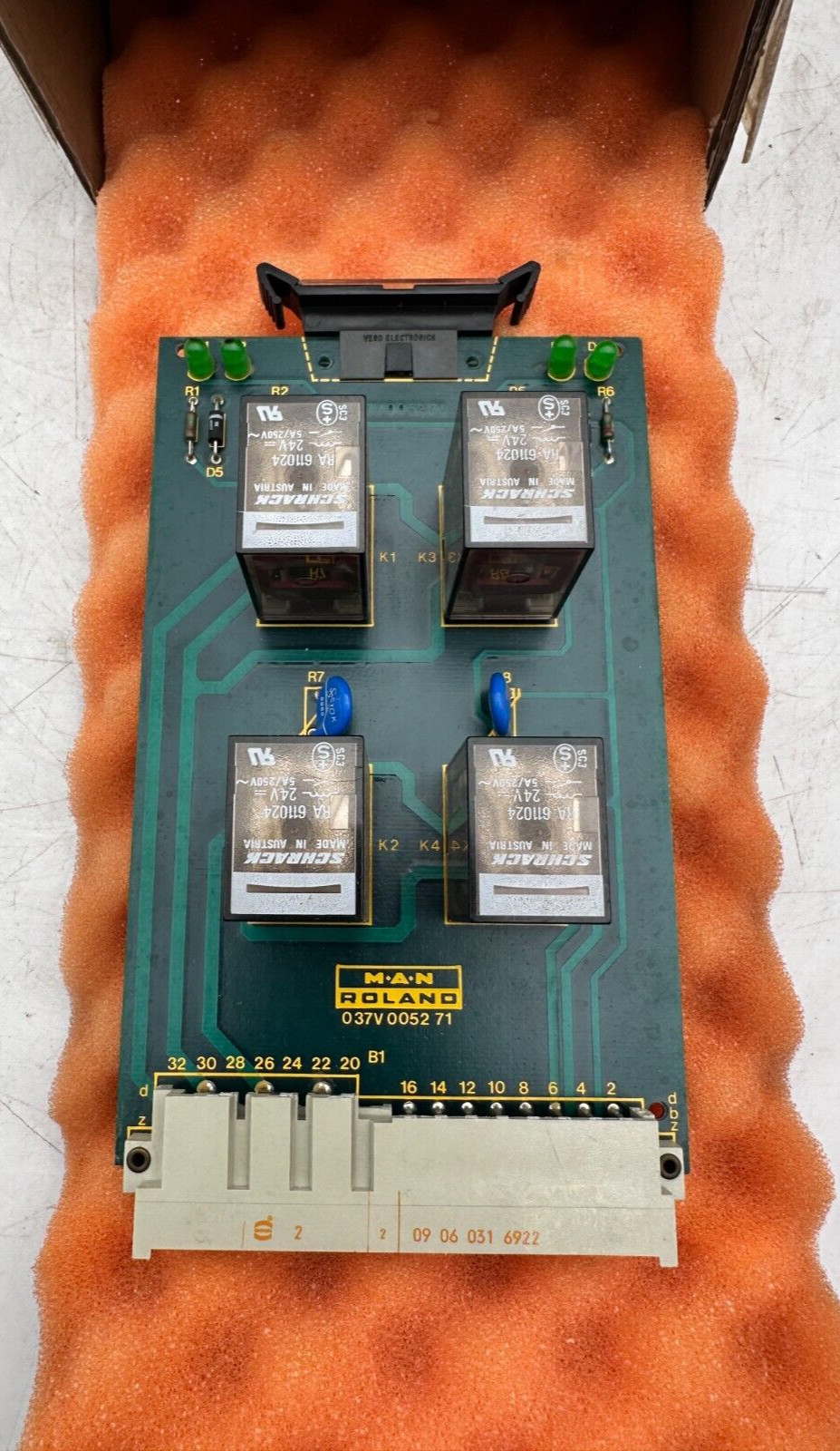Circuit imprimé Man Roland 037V 0052 71 de haute précision