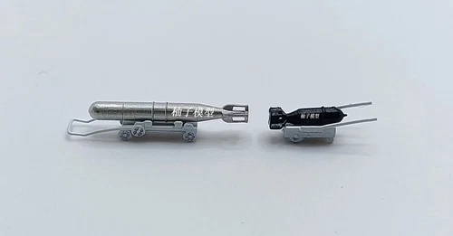 YZ YZ-017A 1/200 U.S Navy WWII Aircraft Carrier logistics vehicles & ammunition - Bild 7 von 9