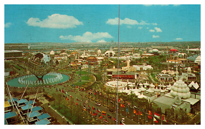 Corona, NY BEV World's Fair 1964-65 Flags Globe Sculpture -A74