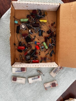 Mallory, Sprague Vintage Electronic Components Lot   Capacitors, Resistors