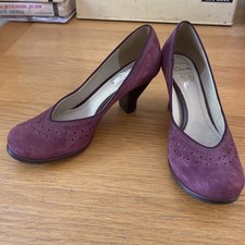 CLARKS HAND CRAFTED RETRO SUEDE HEELS SHOES SIZE 6 RED 30s 40s Style WORN ONCE