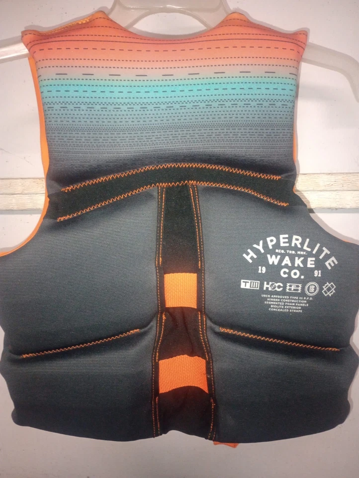 Hyperlite Wake Co. Youth life vest 55 - 88 lbs New W/O Tags Kids - Image 2 of 4