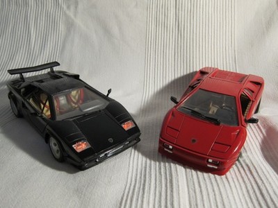 2 x LAMBORGHINI 1:18: COUNTACH (1988) von buraga UND DIABLO von Polistil TONKA