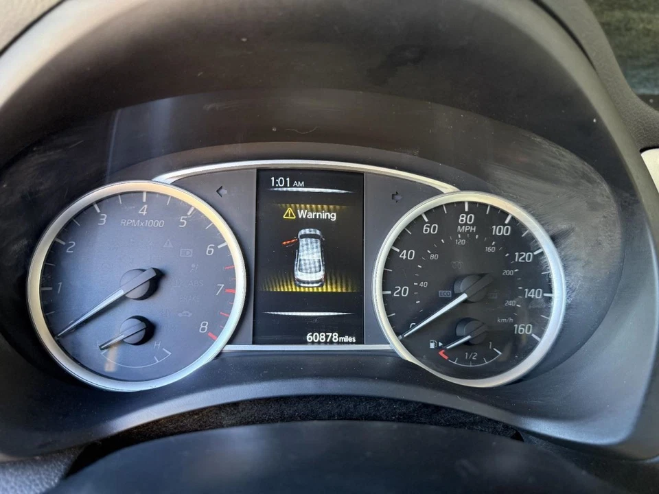 Nissan Sentra 2013-2019 sistema de escape completo original Foto 3 de 4