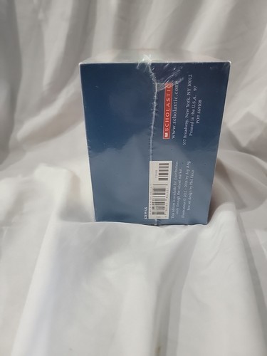 Wings of Fire Novels 5 Books Collection Paperback W/necklace 5th Reading Level - Picture 10 of 10