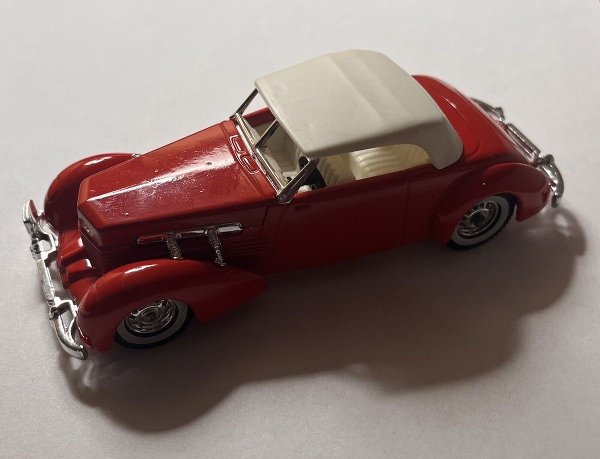 Vintage 1978 Opened Matchbox Models of Yesteryear *1937 CORD MODEL
