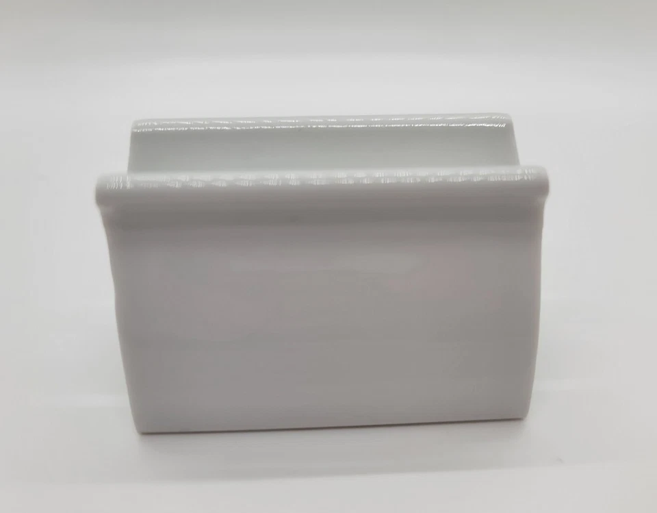 VTG Lesney MATCHBOX, The ORIGINAL INDISPENSABLE DISPENSER, Pin & Tin Car. (3) - Image 3 of 4