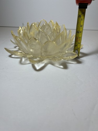 Candelabro Flor de Loto Acrílico Transparente 6"x 3" - Imagen 6 de 6