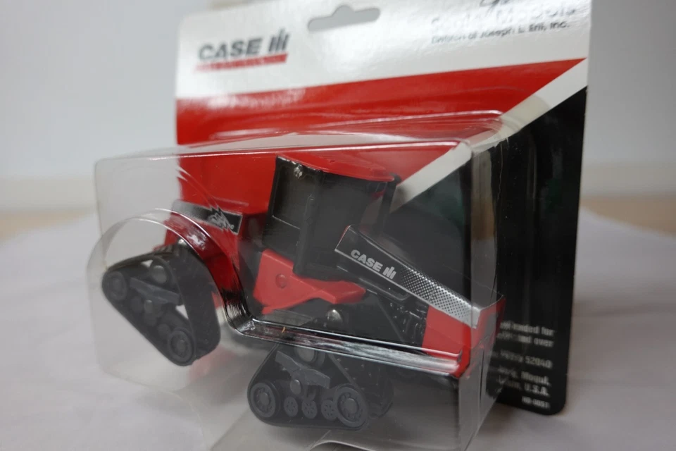 SCALE MODELS FG-ZSM860 CASE IH QUADTRAC TRACTOR 1:64 SCALE N.I.B. - Image 3 of 4