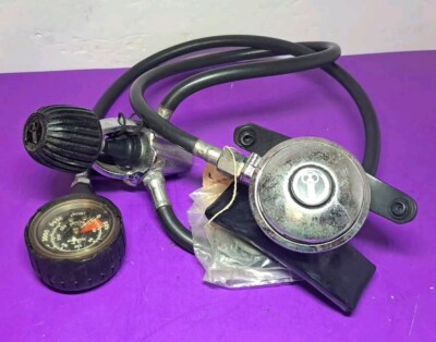 Aqua Lung Aquarius Scuba Set Regulators, Gauge.