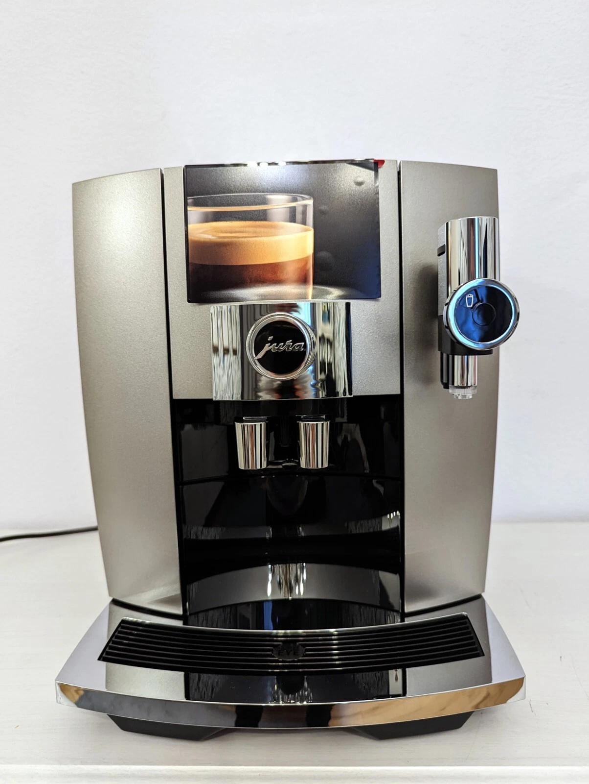 Jura J8 Midnight Silver / Automatic Espresso Machine / NEW!