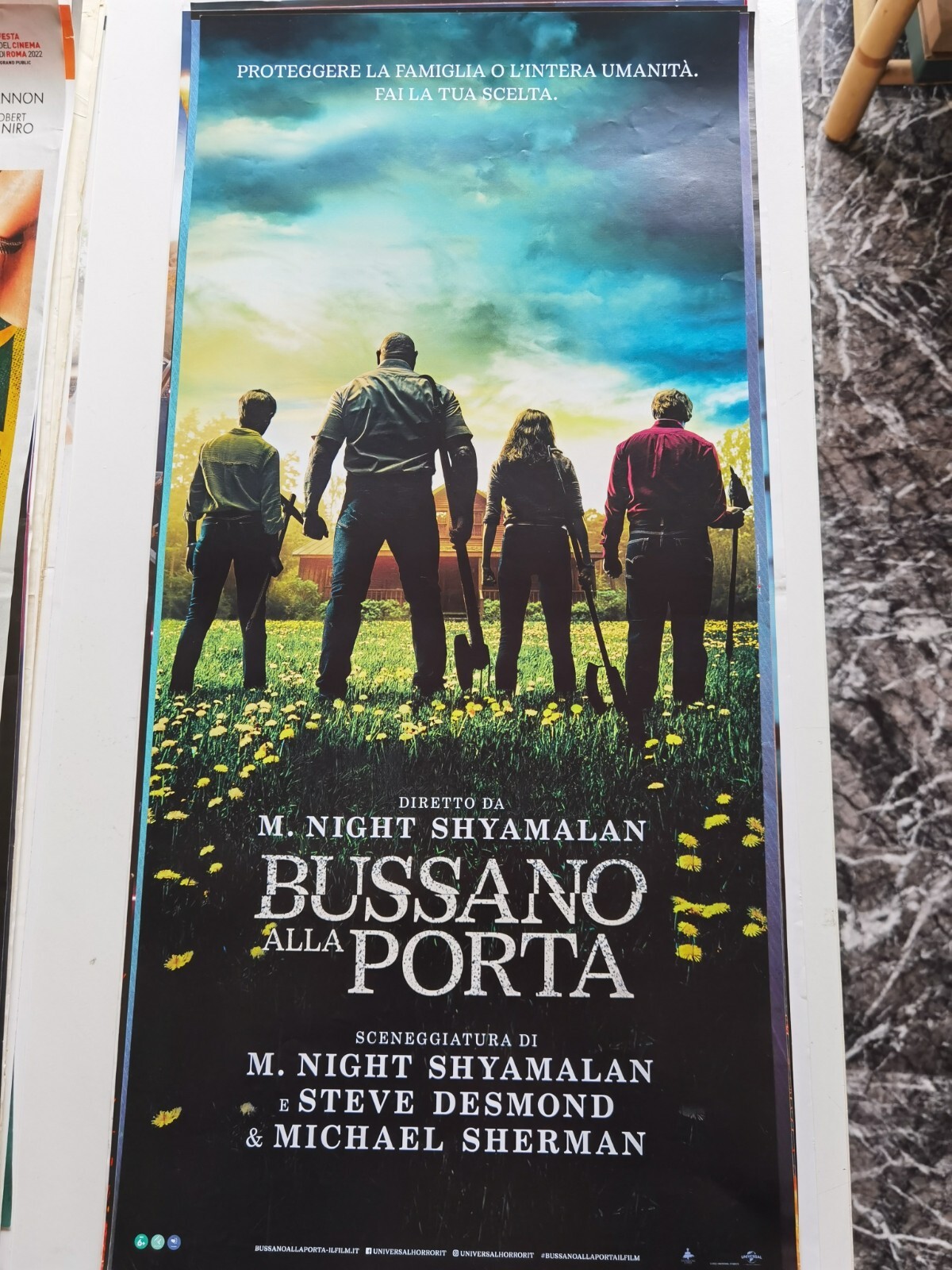 Locandina originale film Bussano alla porta (2023) - Regia di M. Night Shyamalan