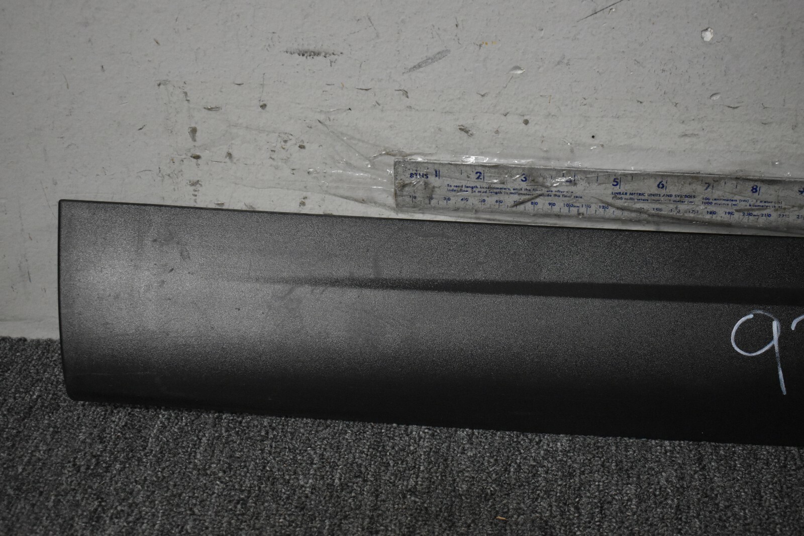 2017-2020 MASERATI LEVANTE DOOR EXTERIOR MOLDING FACTORY OEM