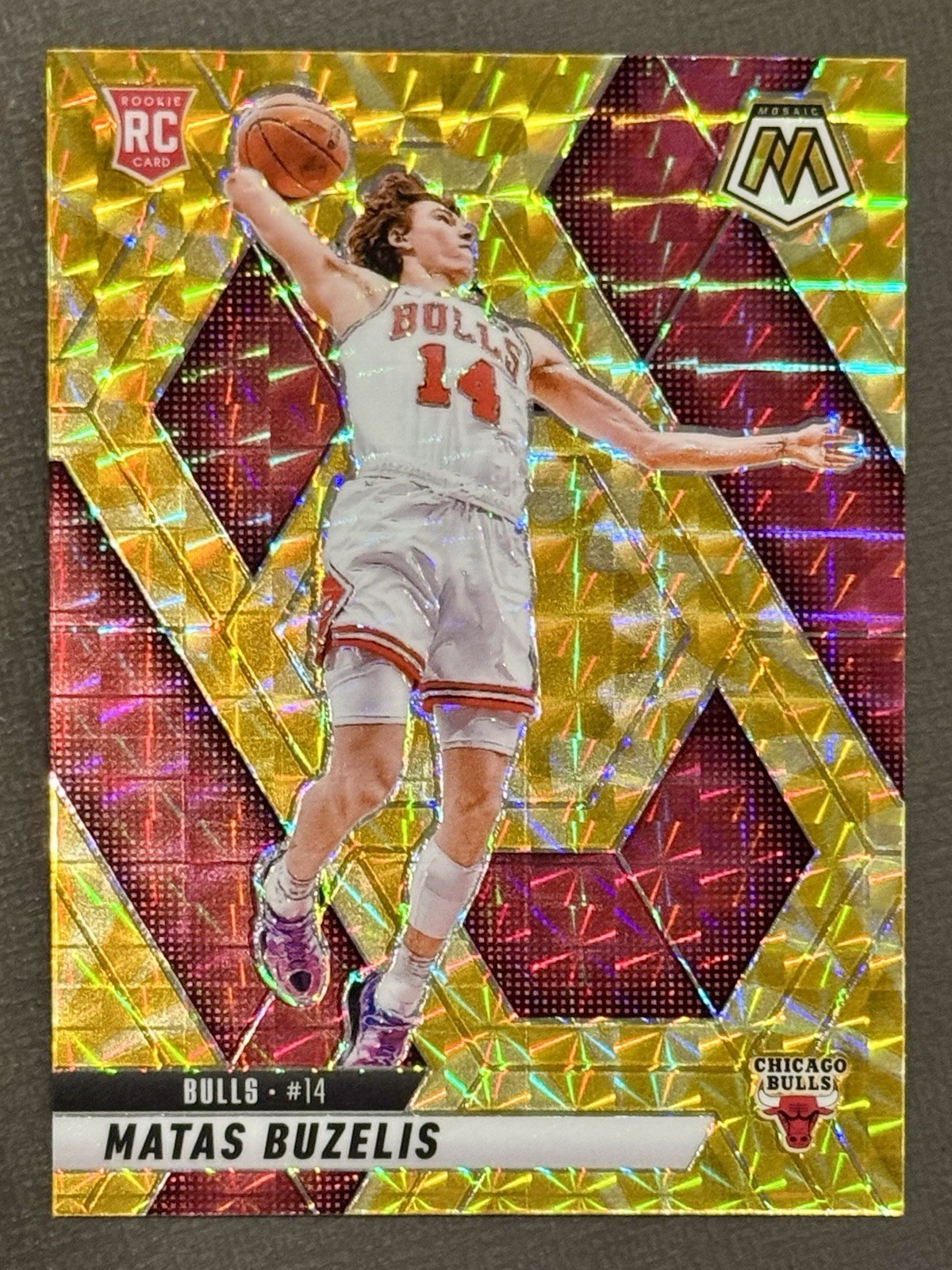 2024-25 Panini Mosaic - Rookies Matas Buzelis #223 Reactive Yellow Mosaic Prizm