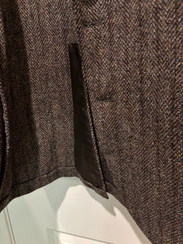 Harris Tweed 44S Brown Herringbone Blazer Handwoven Wool Scotland Short - Picture 10 of 15