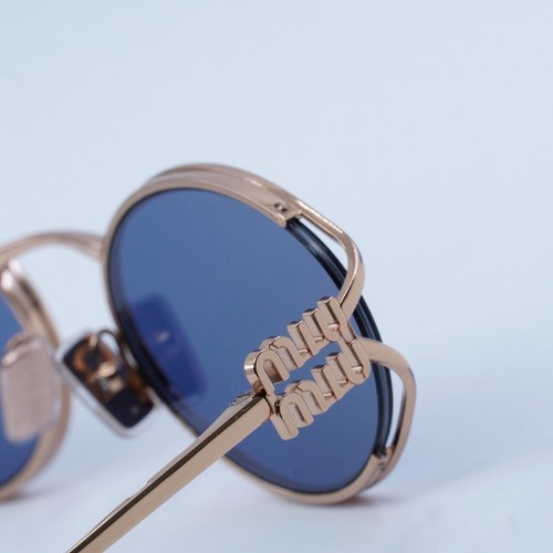 Lunettes de soleil MIU MIU MU52YS ZVF1V1 or rose/bleu foncé 54-21-125 neuves authentiques - Photo 5/7