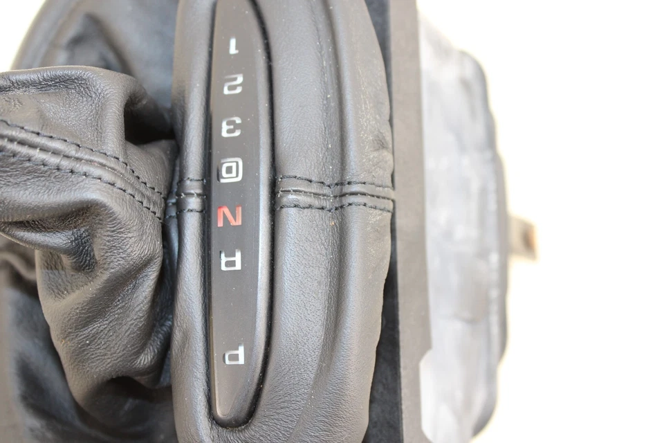 Chevrolet Corvette 1997-2004 palanca de cambios automática OEM MP93 Foto 3 de 4