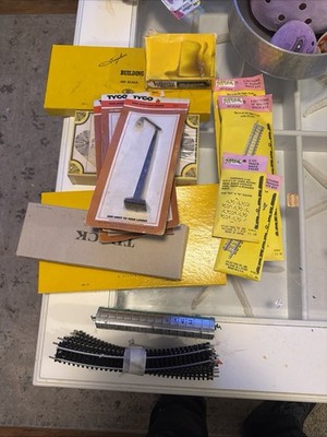 Atlas Lifeline Track And Accessories