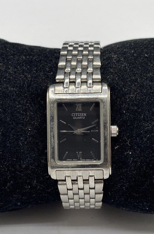 Women's Citizen Analog Stainless Steel 26.9mm Watch 40.33g