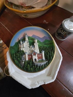 Lenox Neuschwanstein Bavarian Castle 3-D Plate Enchanted Towers Series