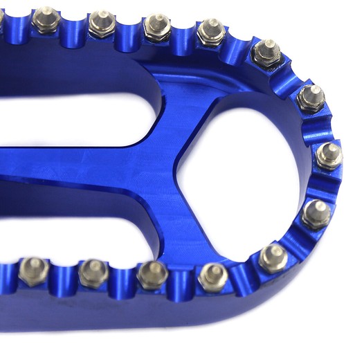 KKE Blue Foot Peg Footrest Pedal Fit Honda CR125R CRF250R 450R CRF250X 450X 450L - Picture 8 of 12