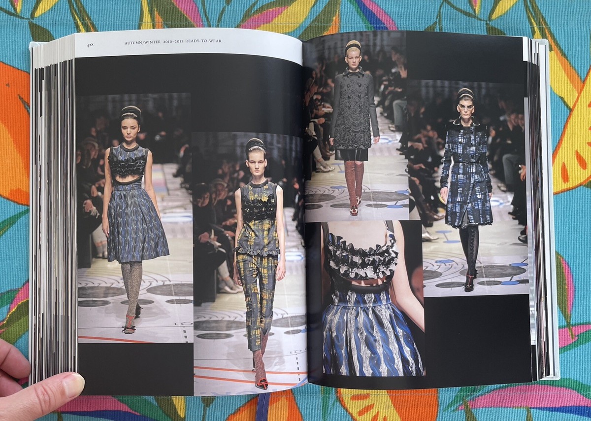 『PRADA Catwalk』洋書 英語版 Prada Catwalk The Complete Collections /anglais: FRANKEL