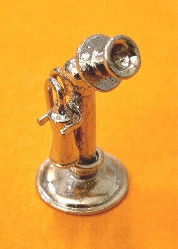 Charme Vintage Voiture Ancienne En Argent Sterling 925 - Poids 4,8 G, Longueur 2,1 Cm, Occasion